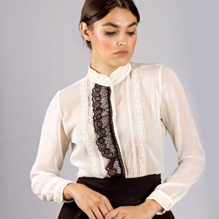 CAMISA DE FIESTA CON CUELLO MAO PUNTILLA NEGRA Y FANTASÍA EN CUELLO Y PUÑOS