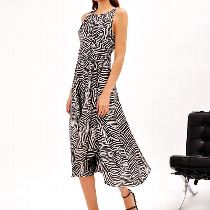VESTIDO ARGGIDO MIDI SIN MANGA ENTALLADO CINTURA CON ESTAMPADO BLANCO Y NEGRO