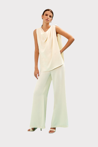 CONJUNTO ARGGIDO BLUSÓN CON FULAR Y PANTALÓN MARFIL