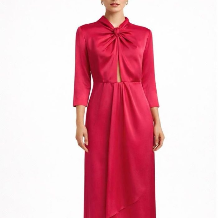 VESTIDO MIDI CARLA RUIZ COLOR FUCSIA CON FRUNCES
