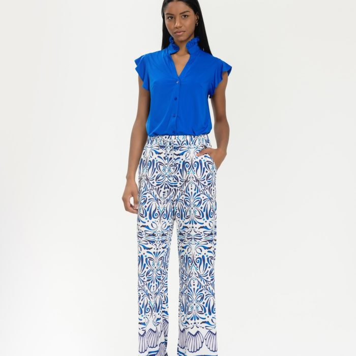 BLUSA CARLA MALALÁ COLOR AZUL ROYAL CON CUELLO MAO