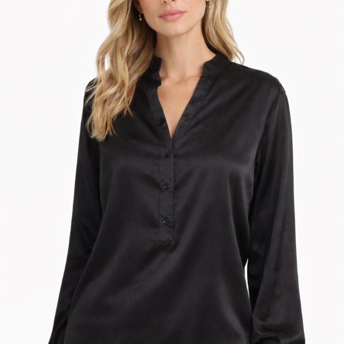 CAMISA NEGRA DE RASO CON CUELLO MAO DE VESTIR