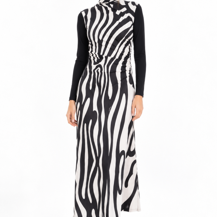 Vestido Bakú Malalá largo estampado blanco y negro de frente